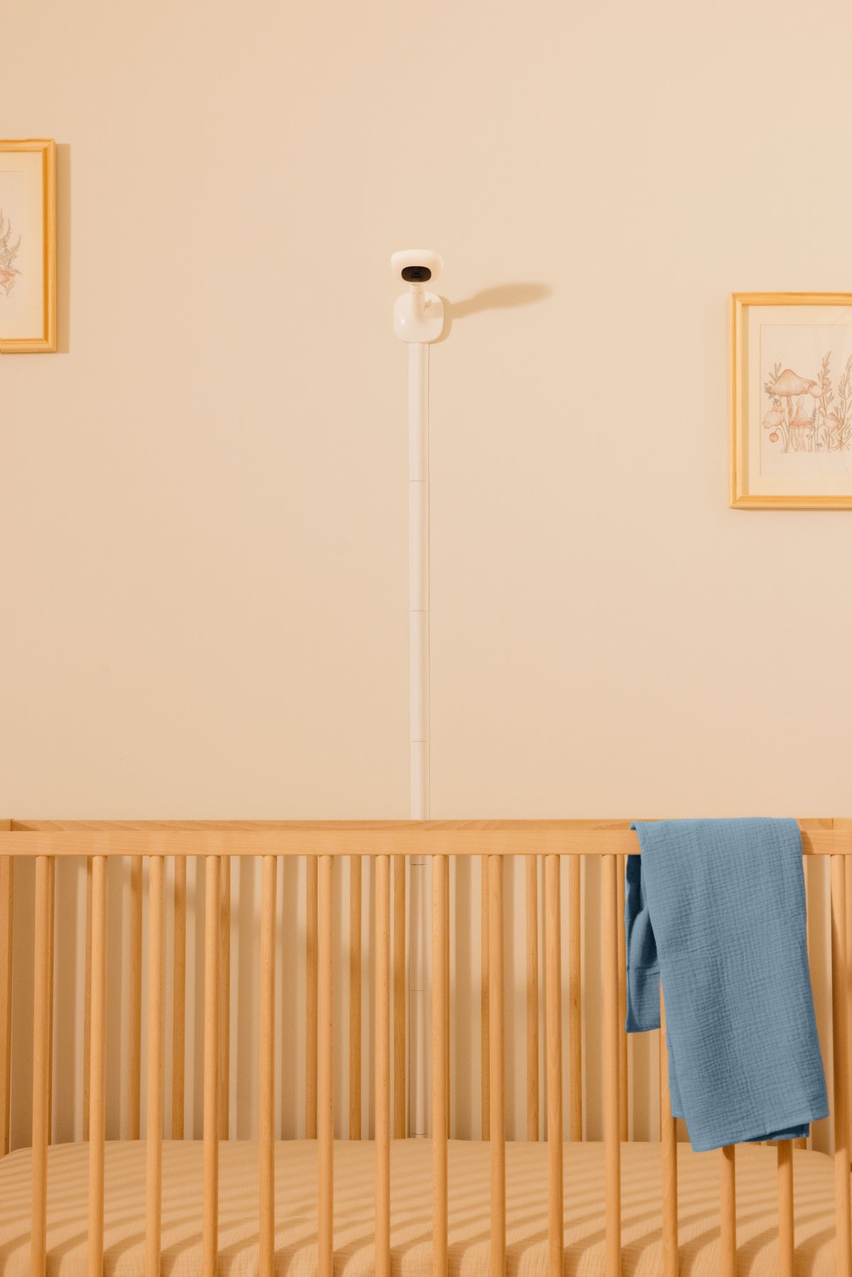 Nanit Smart Baby Pro Monitor with Wall Mount for Fixed Nursery Setup